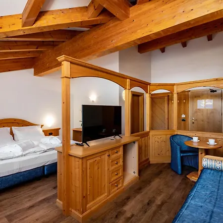 Otel Terme Antico Bagno Pozza di Fassa
